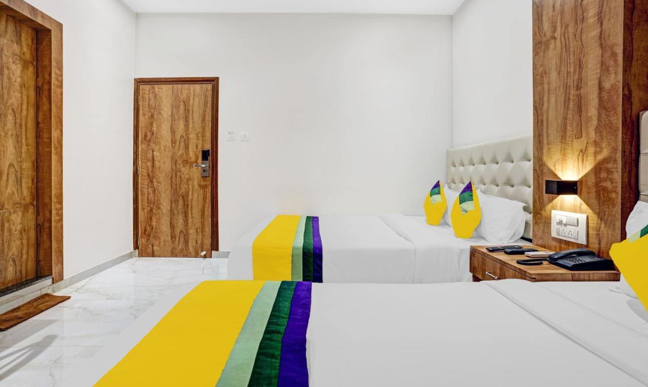 Itsy Hotels Heraa International Мумбай Екстериор снимка