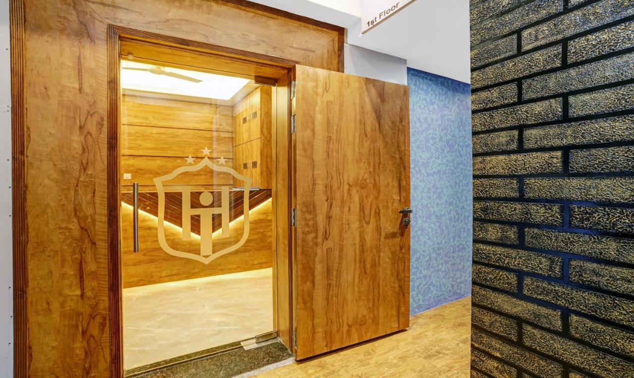 Itsy Hotels Heraa International Мумбай Екстериор снимка