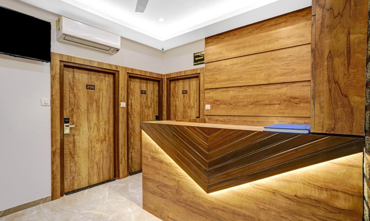 Itsy Hotels Heraa International Мумбай Екстериор снимка