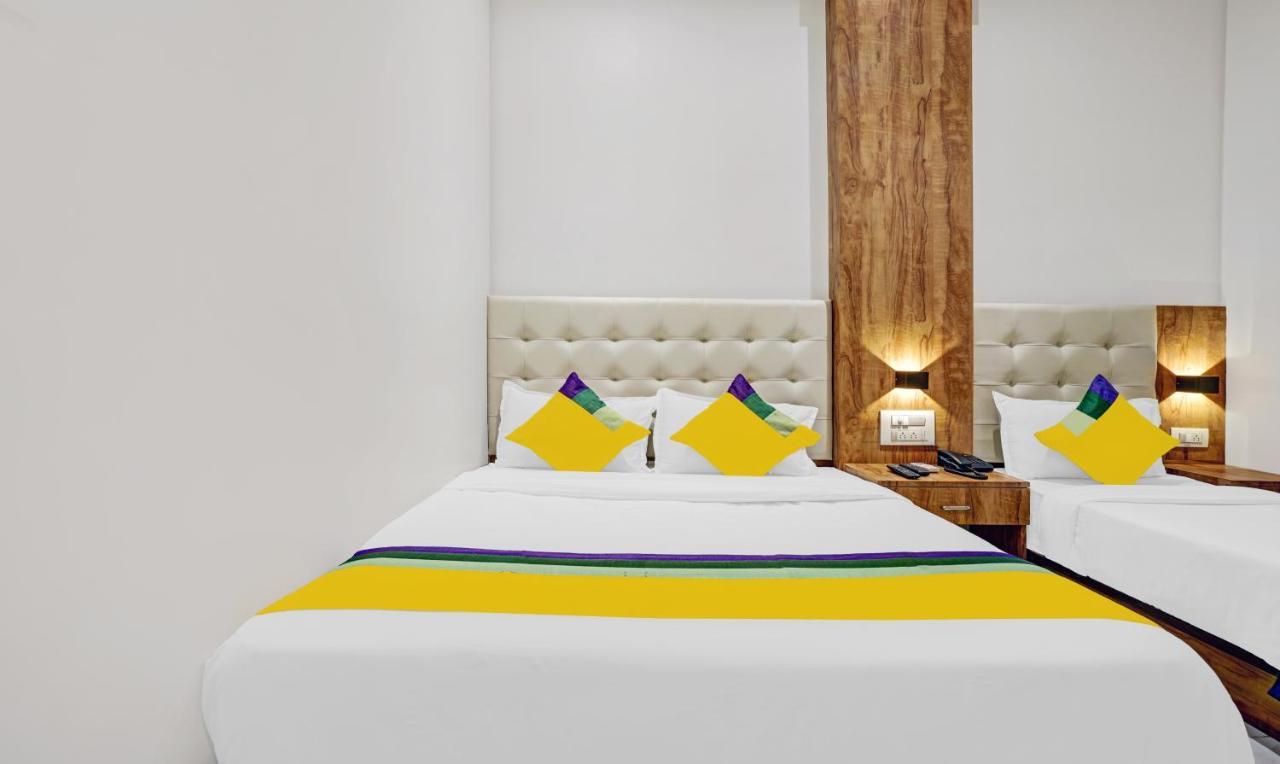 Itsy Hotels Heraa International Мумбай Екстериор снимка